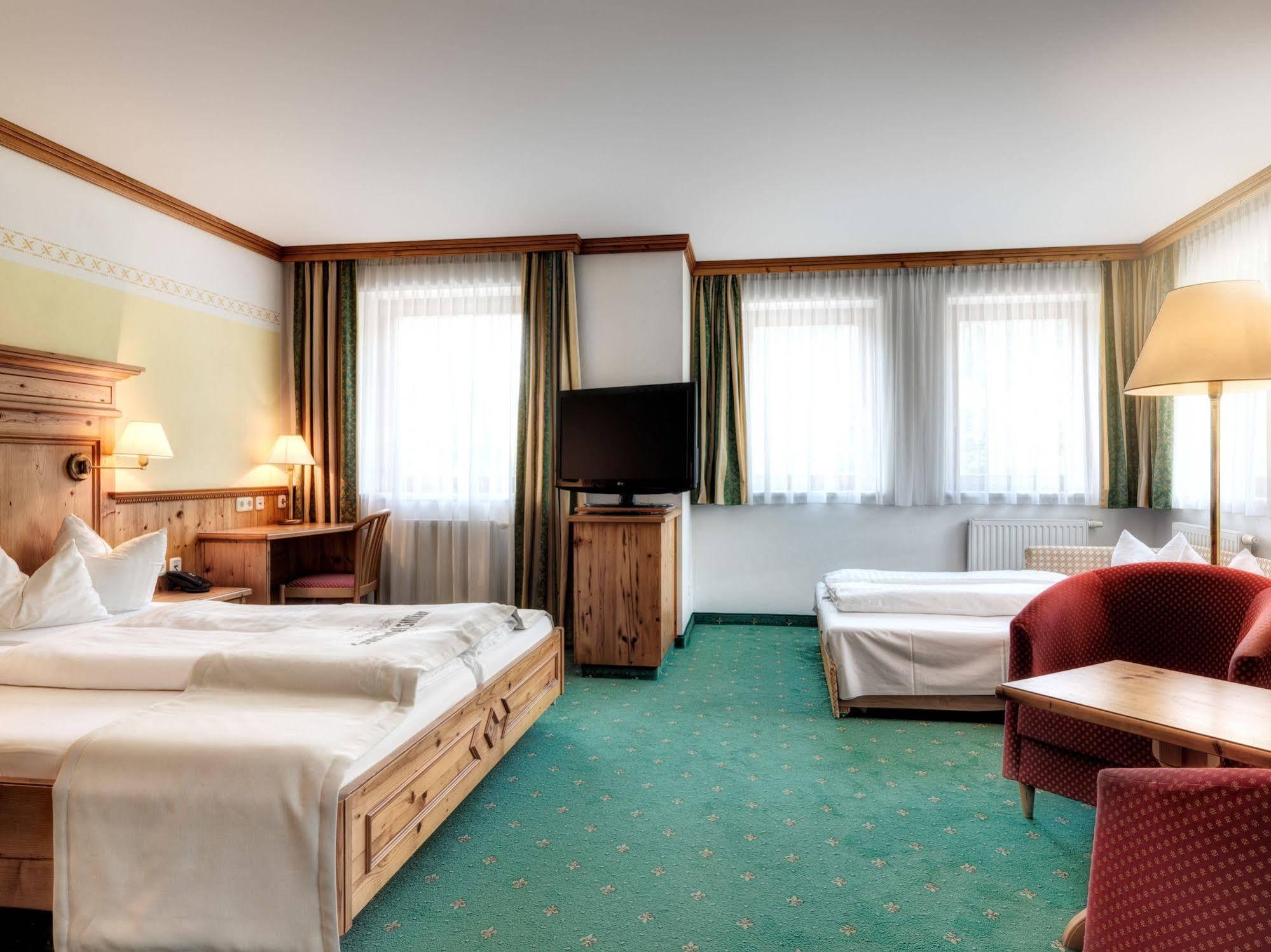 Dolomiten Residenz - Sporthotel ซิลเลียน ภายนอก รูปภาพ